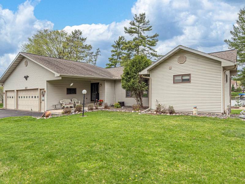 203 River St, , Eagle River,  WI 54521 United States