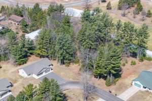 17 On Aquila Ct, , Eagle River,  WI 54521 United States