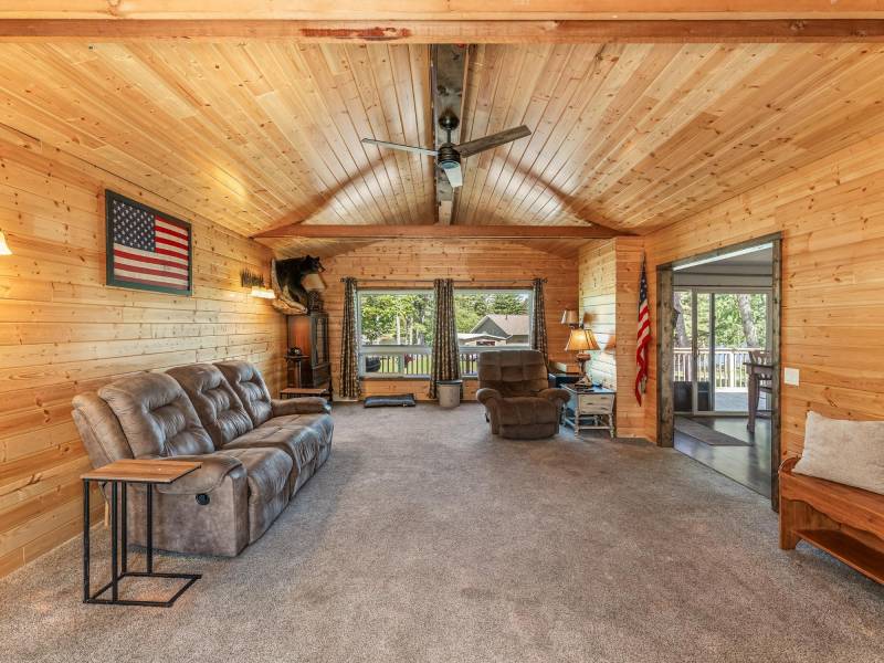 609 N Bond St, , Eagle River,  WI 54521 United States