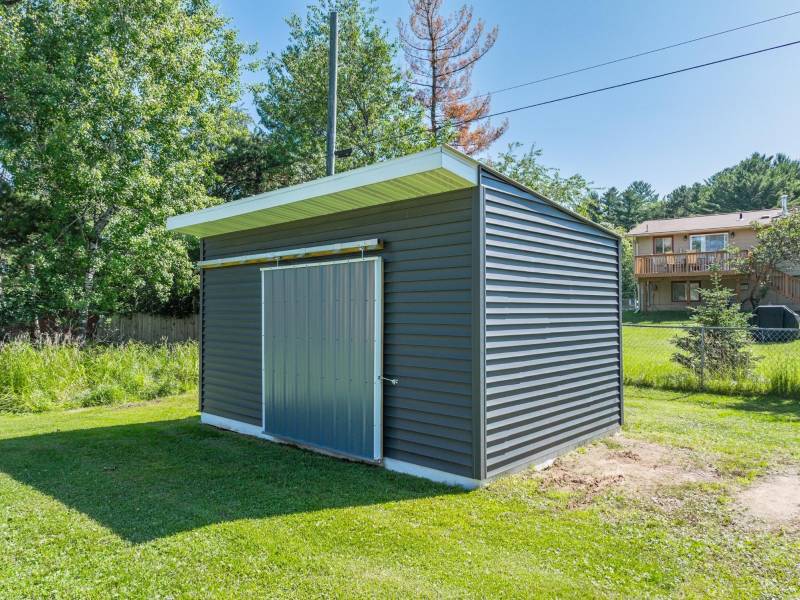 609 N Bond St, , Eagle River,  WI 54521 United States