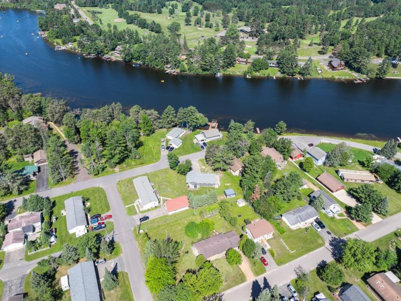 609 N Bond St, , Eagle River,  WI 54521 United States