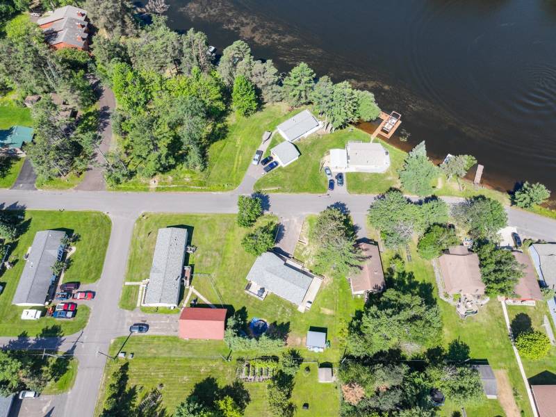 609 N Bond St, , Eagle River,  WI 54521 United States