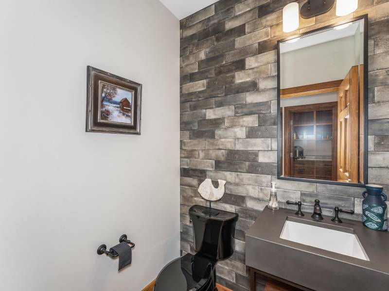 1612 McKinley Blvd, , Eagle River,  WI 54521 United States