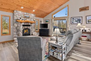 9063 Burnham Lake Rd, , Lake Tomahawk,  WI 54539 United States