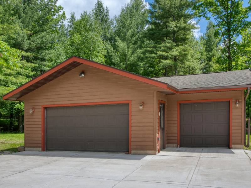 , Florence,  WI 54121 USA