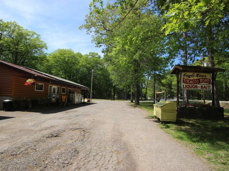 667 HWY 45, Town of Lincoln, Eagle River,  WI 54521 USA