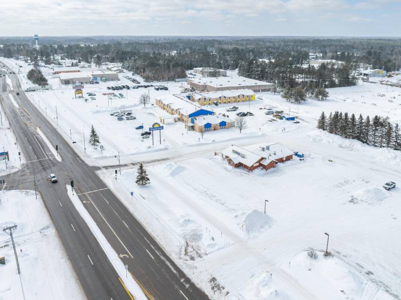 904 N Railroad St, , Eagle River,  WI 54521