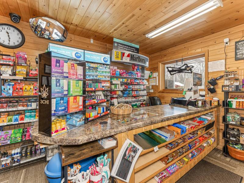 667 HWY 45, Town of Lincoln, Eagle River,  WI 54521 USA