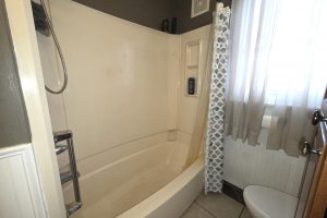 114 Pleasant Ave W, , Tomahawk,  WI 54487 USA