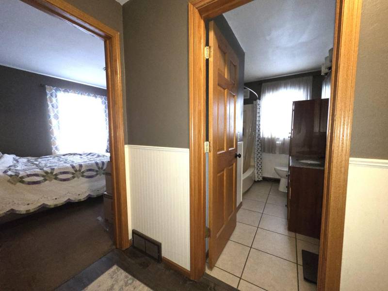 114 Pleasant Ave W, , Tomahawk,  WI 54487 USA