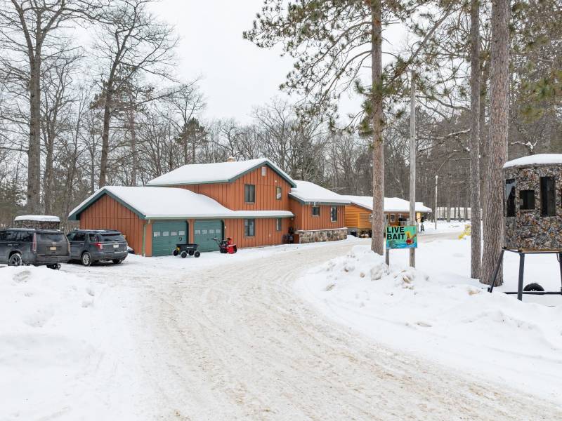 667 HWY 45, Town of Lincoln, Eagle River,  WI 54521 USA