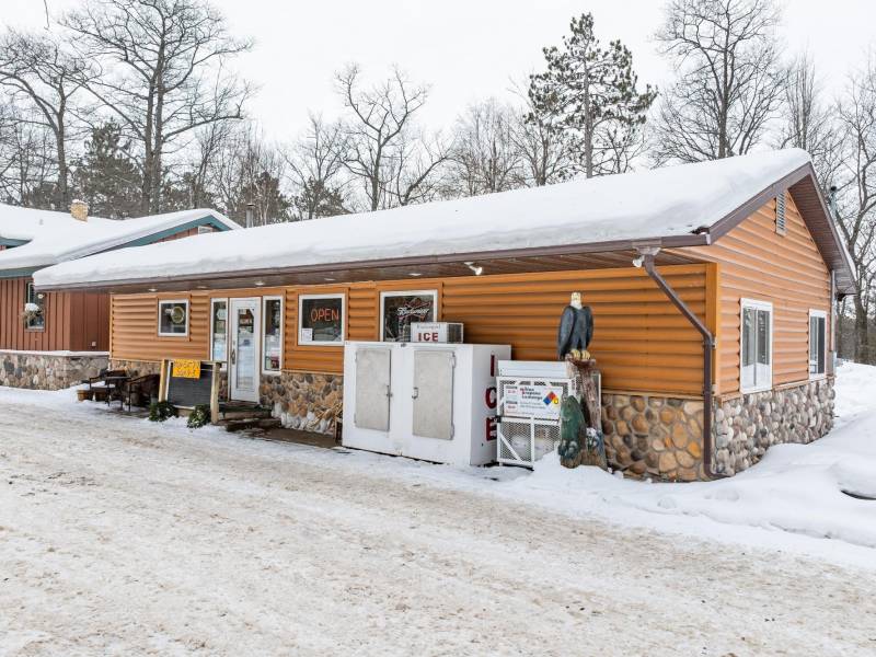 667 HWY 45, Town of Lincoln, Eagle River,  WI 54521 USA