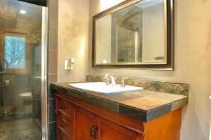 1532  Sandstone Cir, Eagle River,  WI 54521