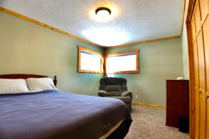 1532  Sandstone Cir, Eagle River,  WI 54521