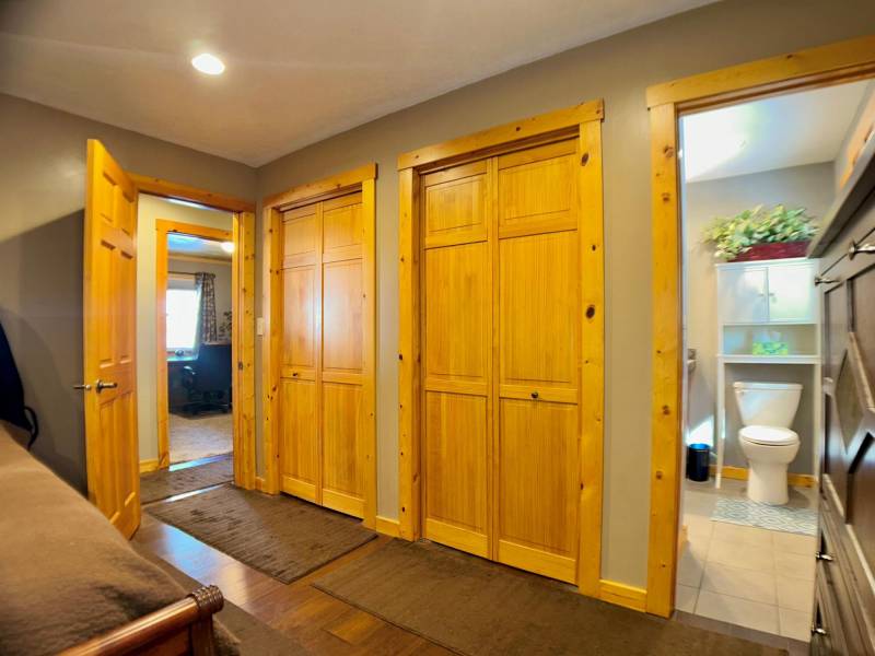 1532  Sandstone Cir, Eagle River,  WI 54521