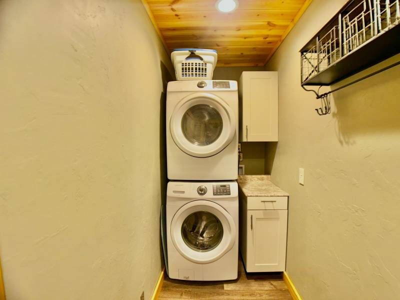 1532  Sandstone Cir, Eagle River,  WI 54521