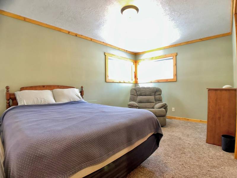 1532  Sandstone Cir, Eagle River,  WI 54521