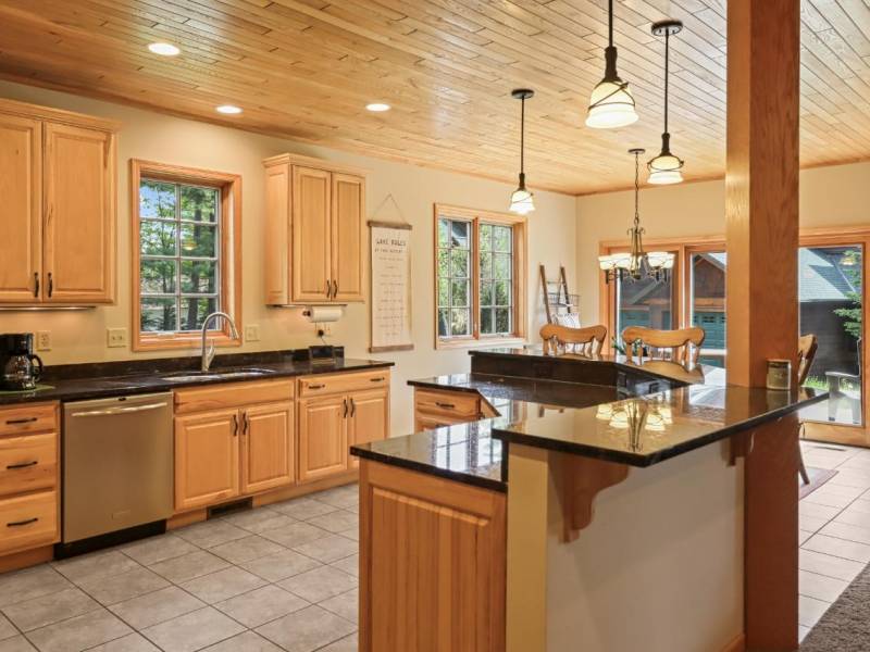 Lincoln, Eagle River,  WI 54521 USA