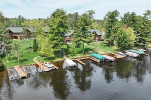 Lincoln, Eagle River,  WI 54521 USA