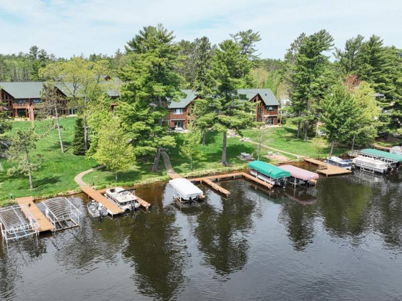 Lincoln, Eagle River,  WI 54521 USA