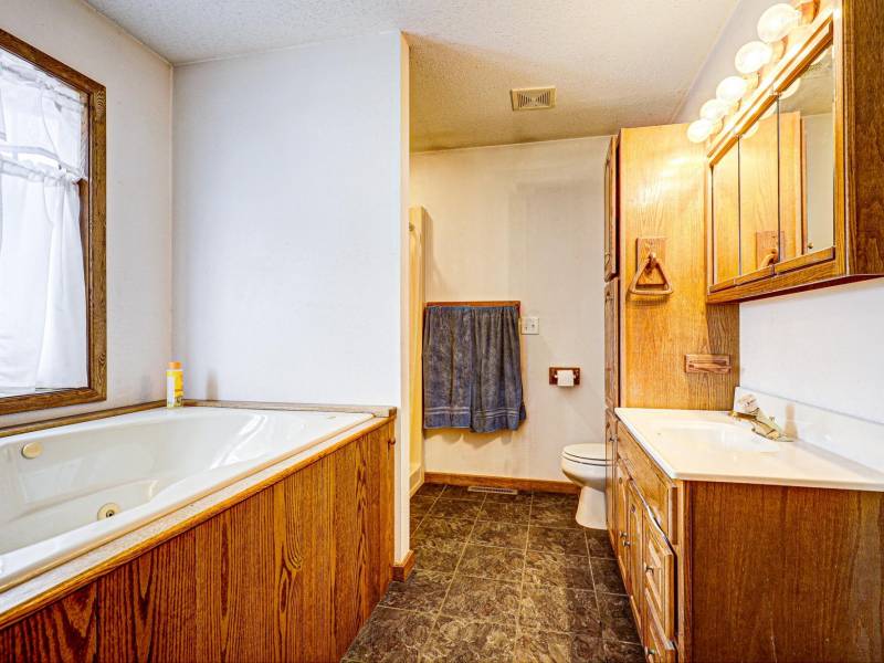 10695 Moodig Rd, Bradley, Tomahawk,  WI 54487 USA