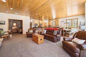 Lincoln, Eagle River,  WI 54521 USA