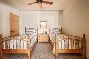 Lincoln, Eagle River,  WI 54521 USA