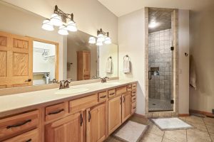 Lincoln, Eagle River,  WI 54521 USA