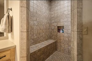 Lincoln, Eagle River,  WI 54521 USA