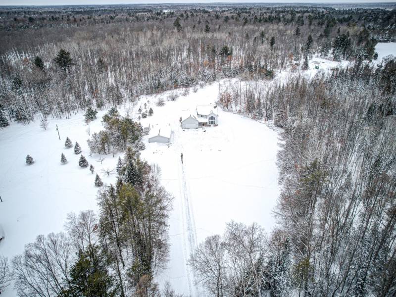 10695 Moodig Rd, Bradley, Tomahawk,  WI 54487 USA
