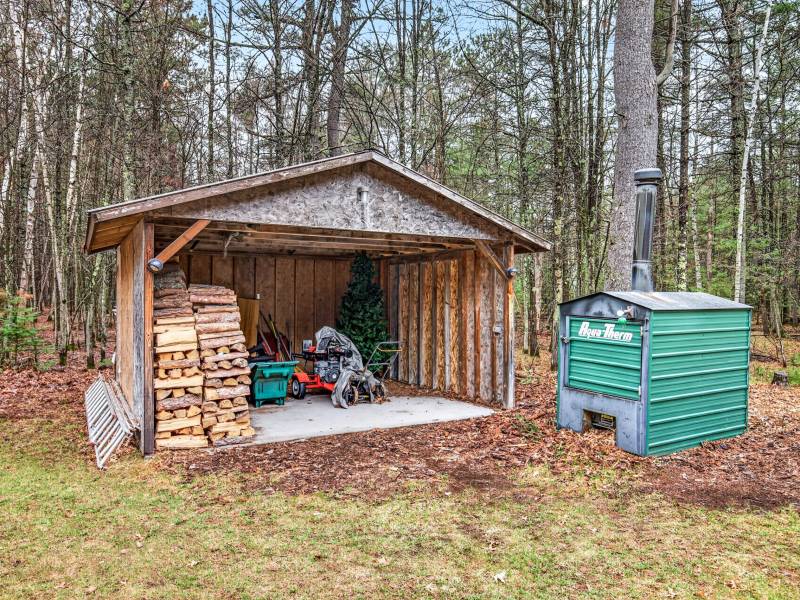 9026 Rapps Rd, Woodruff, Woodruff,  WI 54568 United States