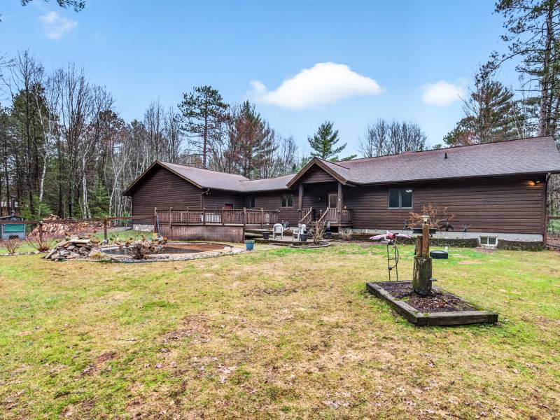 9026 Rapps Rd, Woodruff, Woodruff,  WI 54568 United States