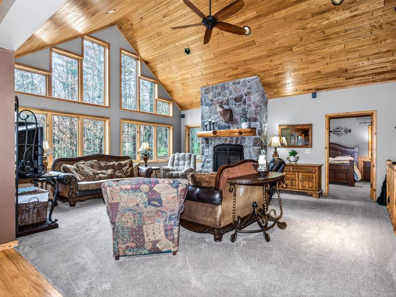 9026 Rapps Rd, Woodruff, Woodruff,  WI 54568 United States