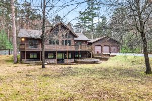 9026 Rapps Rd, Woodruff, Woodruff,  WI 54568 United States