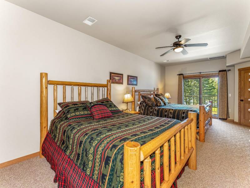 206/216/3958 Eagle Waters Rd, , Eagle River,  WI 54521