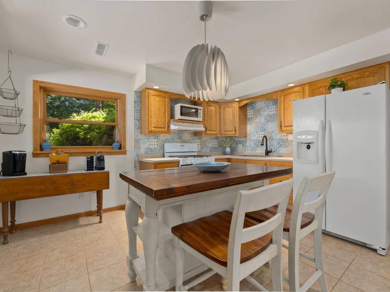 N1601 Crystal Lake Rd, , Land O Lakes,  MI 54540