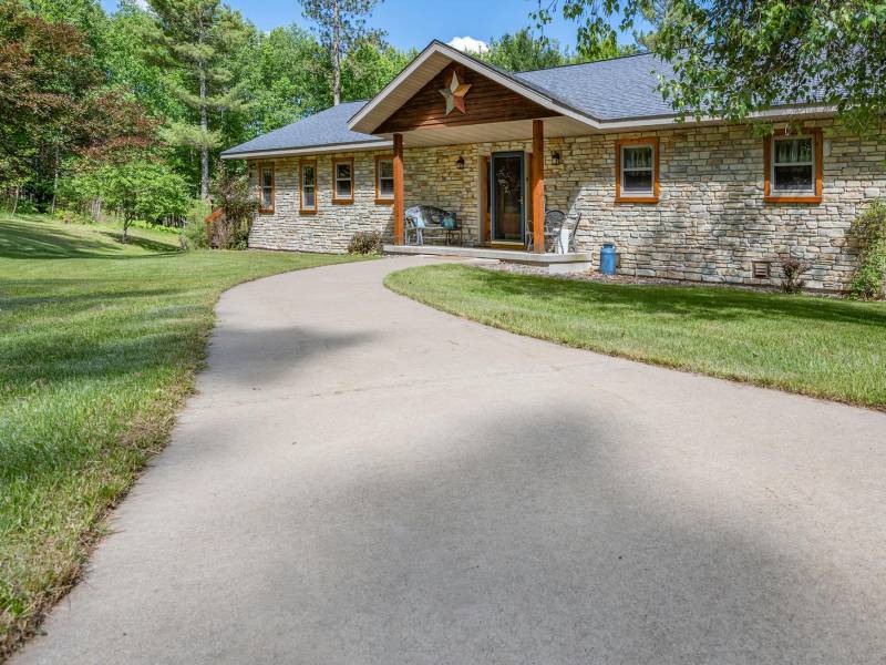 N1601 Crystal Lake Rd, , Land O Lakes,  MI 54540
