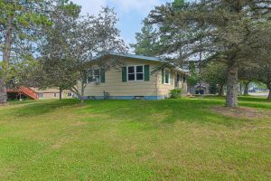 320 S 2nd St, , Eagle River,  WI 54521 USA