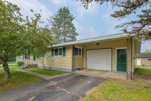 320 S 2nd St, , Eagle River,  WI 54521 USA