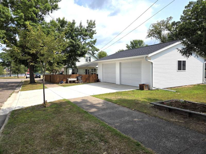 104 River St, , Tomahawk,  WI 54487 USA