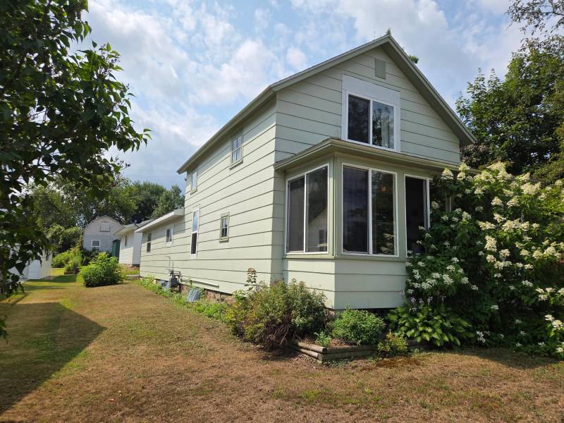 104 River St, , Tomahawk,  WI 54487 USA