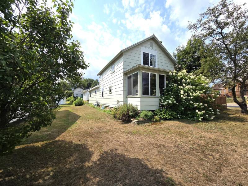 104 River St, , Tomahawk,  WI 54487 USA