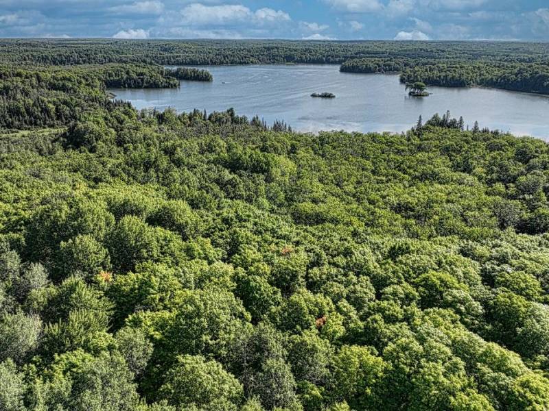 29 Frontier Rd, , Presque Isle,  WI 54557 USA