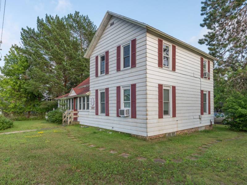 302 E Pine St, , Eagle River,  WI 54521 USA