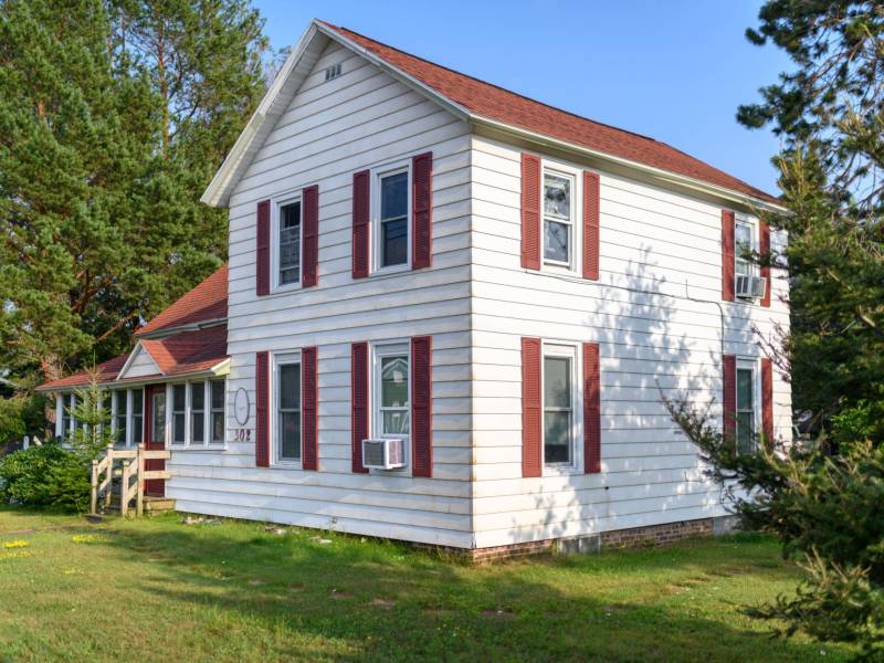 302 E Pine St, , Eagle River,  WI 54521 USA
