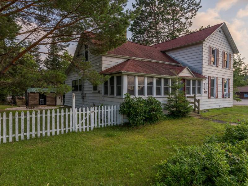 302 E Pine St, , Eagle River,  WI 54521 USA