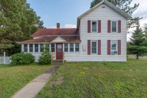 302 E Pine St, , Eagle River,  WI 54521 USA