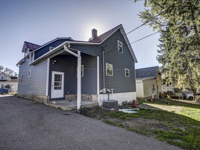 210 East St, , Merrill,  WI 54452 USA