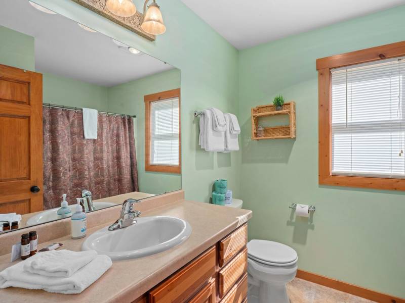 4001 Shangri La Rd, , Eagle River,  WI 54521 USA